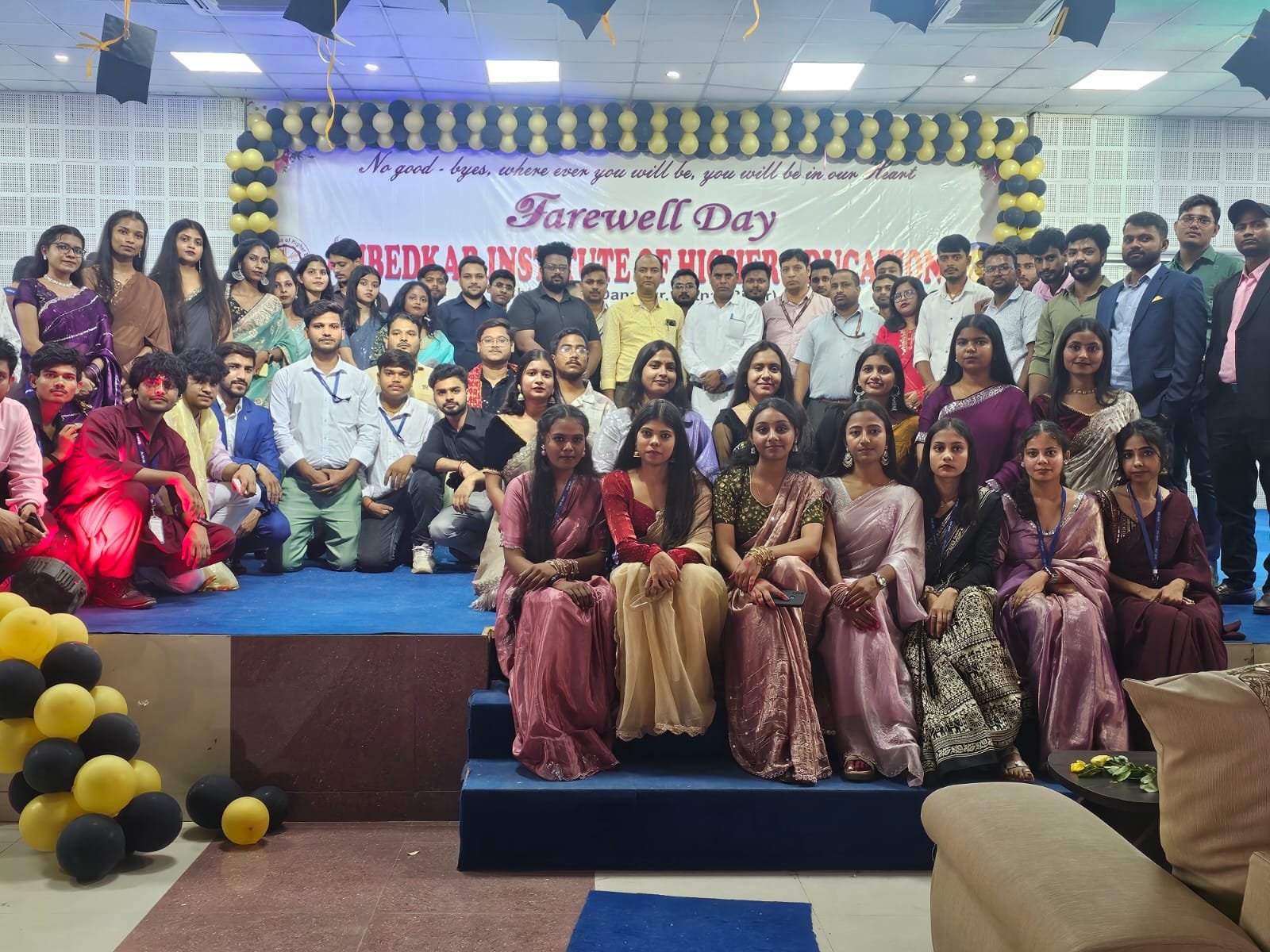 अम्बेदकर इंस्टीट्यूट में फेयरवेल समारोह, छात्र-छात्राओं ने बांधा समां - 3